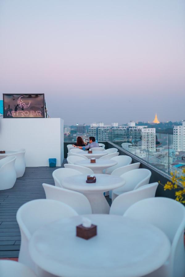 Hotel Sanchaung 3*