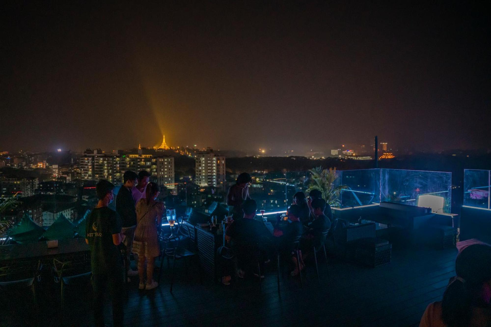 Sanchaung Hotel 3*