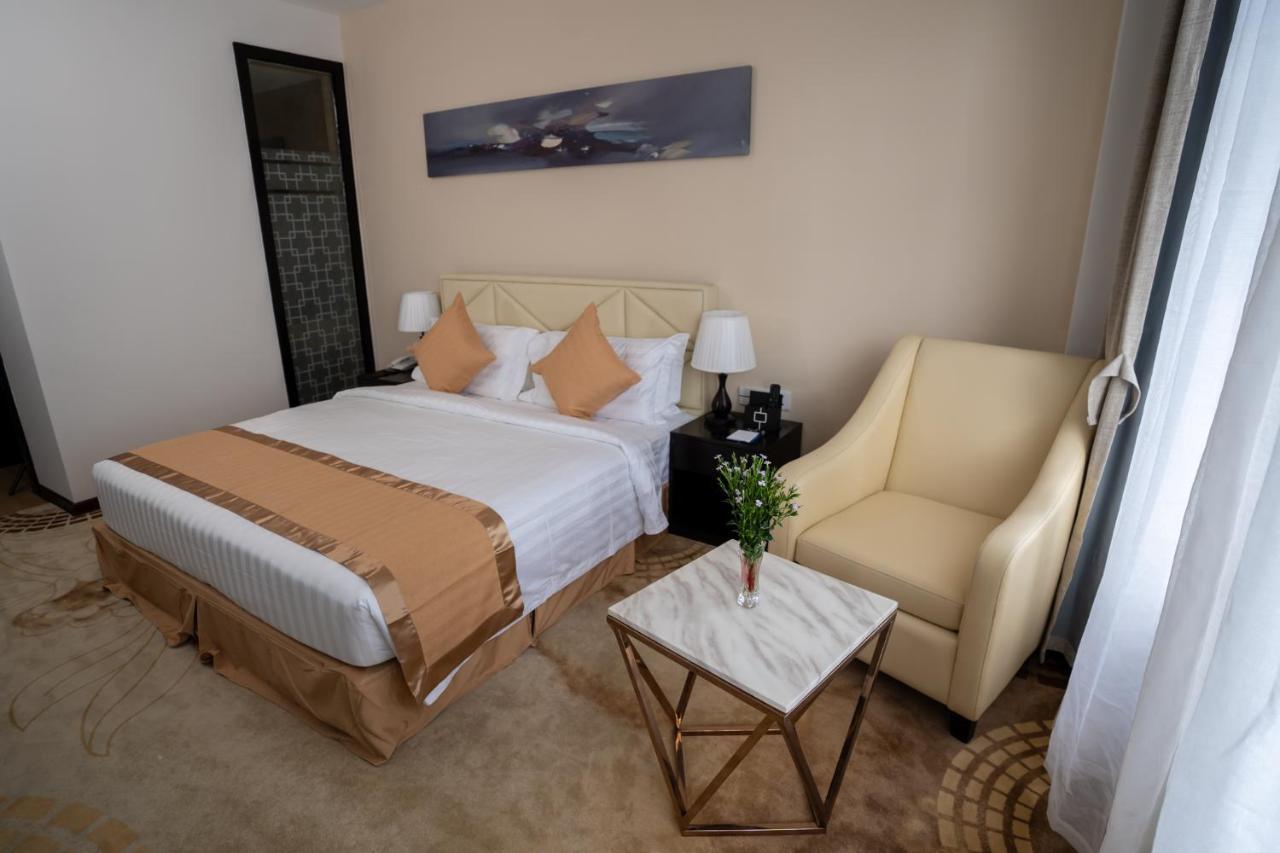 Sanchaung Hotel Yangon